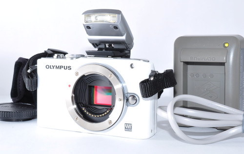 Near mint olympus pen lite - [near,